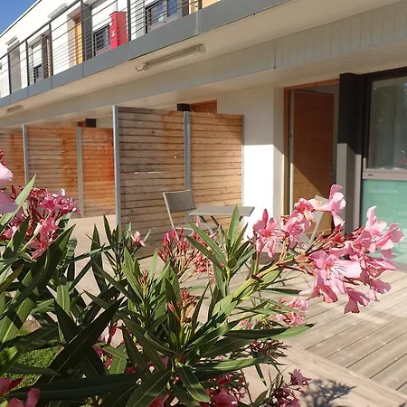 Les Jardins D'athena 3*